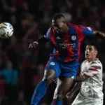 San Lorenzo le ganó una batalla a Estudiantes