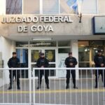 Una nena llegó golpeada a la escuela y contó que su padre abusaba de ella: ”Me pega con cables»