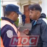 ‘No vas a entender, estás en otro nivel vos’: polémica por el trato de un santiagueño a un policía en Casa de Gobierno