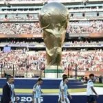 El Gobierno organiza una recepción protocolar en Ezeiza y aclaró que no habrá festejos ni feriado nacional