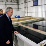 El gobernador Elías Suárez inauguró una planta potabilizadora de agua y entregó viviendas sociales en Pampa de los Guanacos